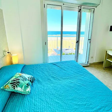 Apart Otel Frontemare 2*