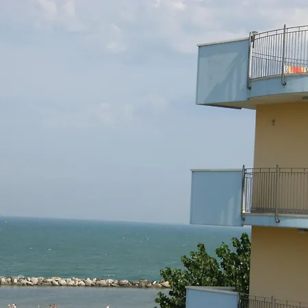 Apart Otel Frontemare