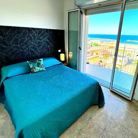 Frontemare 2* リミニ