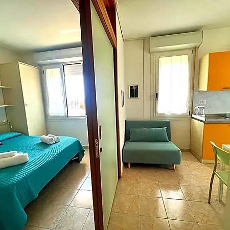 Frontemare Aparthotel 2*