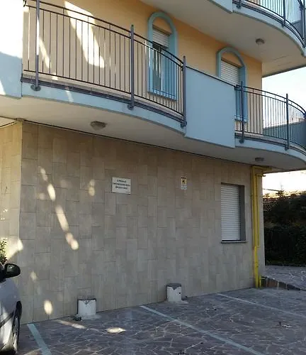 Hotel apartamentowy Frontemare 2*