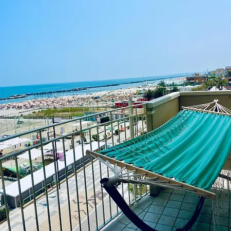 Frontemare Aparthotel 2*