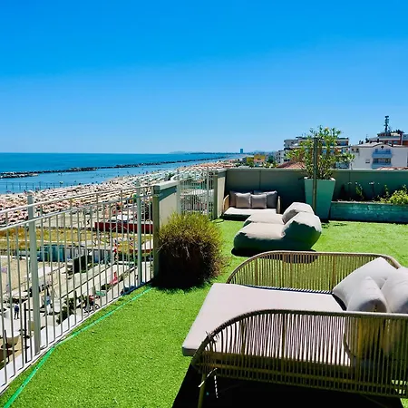 Aparthotel Frontemare 2*